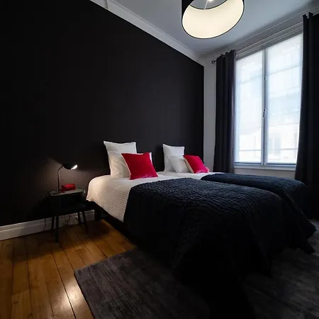 Apartment Centre - 3 & Terrasse - La Cle Des Sacres Reims