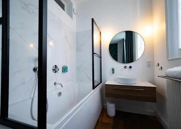 Centre - 3 & Terrasse - La Cle Des Sacres Apartment