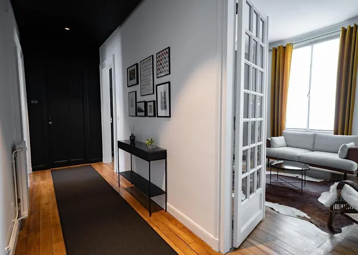 Centre - 3 & Terrasse - La Cle Des Sacres *