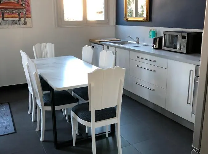 Centre - 3 & Terrasse - La Cle Des Sacres *